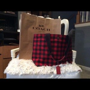 Coach canvas tote bag. 18wide x 11 H x 6W